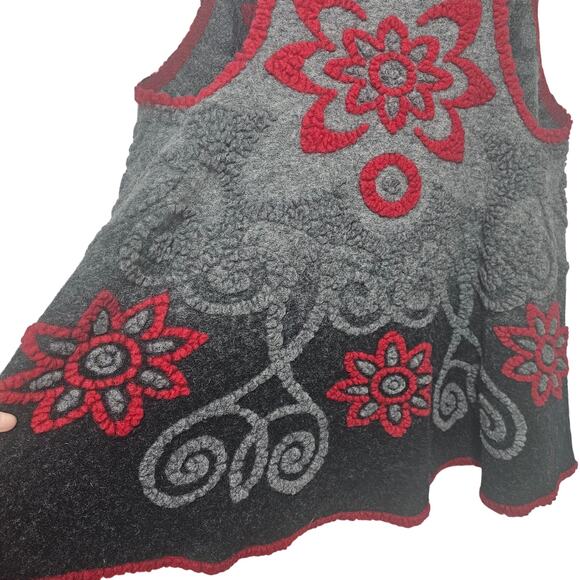 Charlie B Sweater Vest Italy Women's Size OS Funky Art-Wear Wool Cozy - Picture 3 of 5
